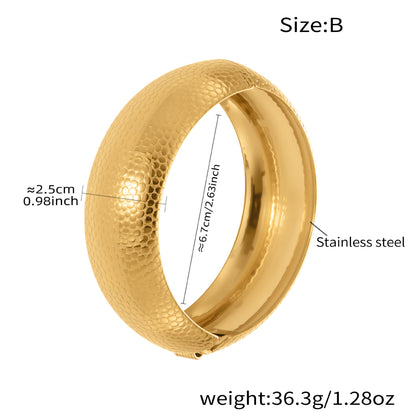 Wide Textured Bangle — dimensions and size reference 08