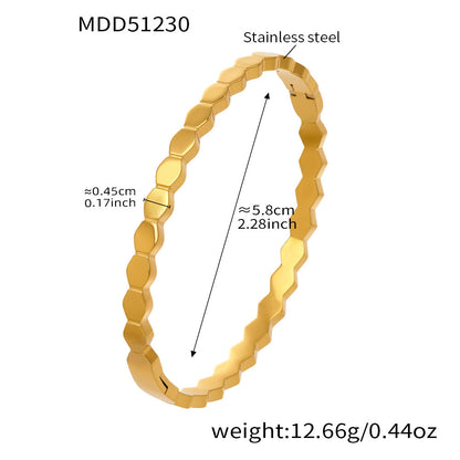 Geometric Zircon Bangle — dimensions and size reference 11