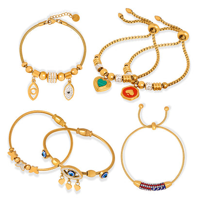 Round Heart Charm Chain Bracelets — design overview 05