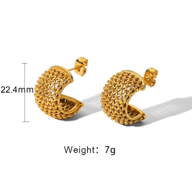 Star and Sculptural Earrings — dimensions and size reference 05