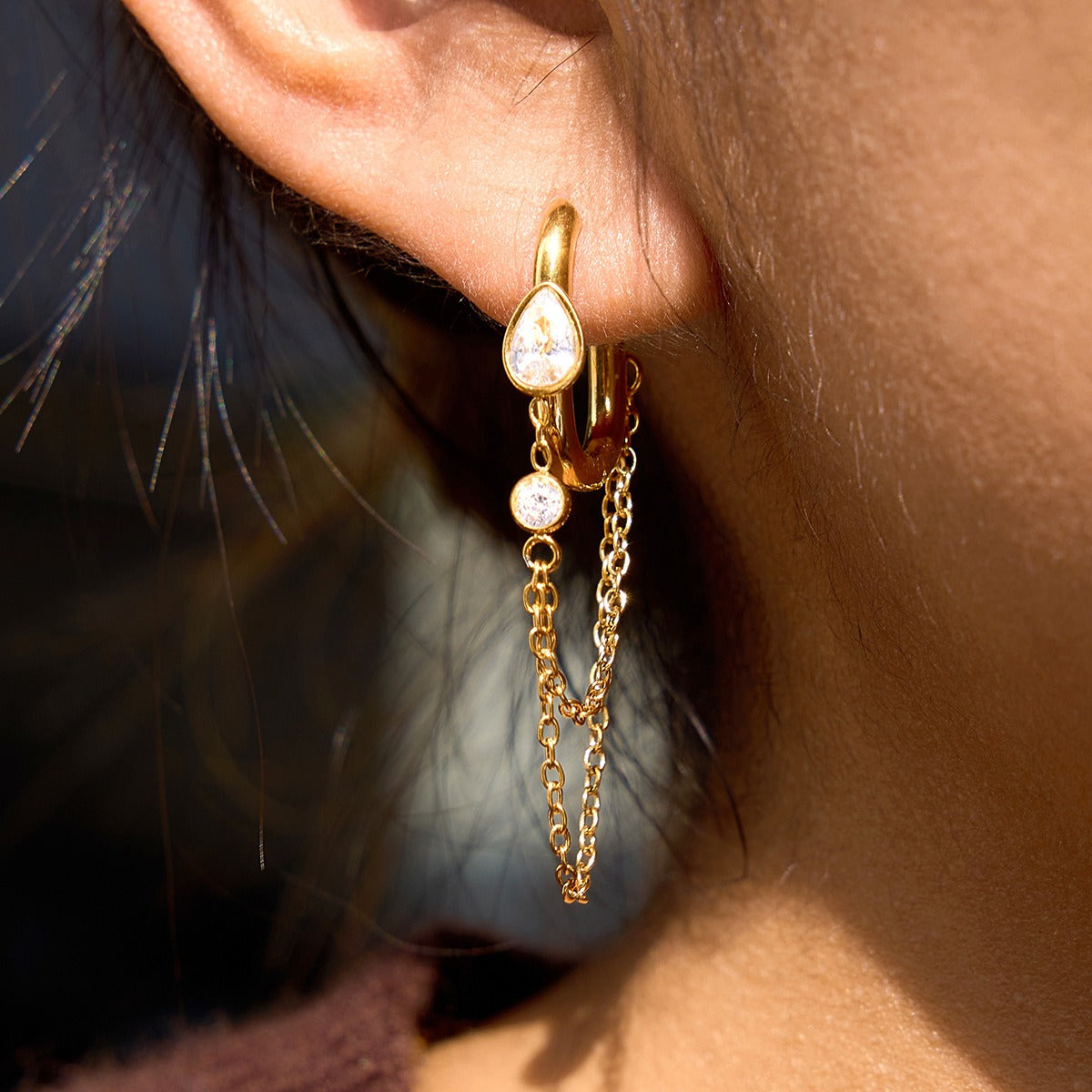 Gold-Tone Teardrop Zircon Chain Earrings — dimensions and size reference 06