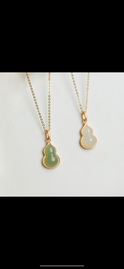 Jade gourd necklace